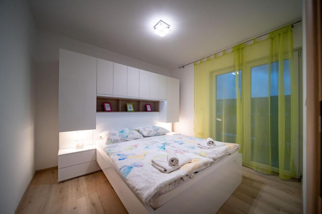 Apartments Arbis Lopar Εξωτερικό φωτογραφία