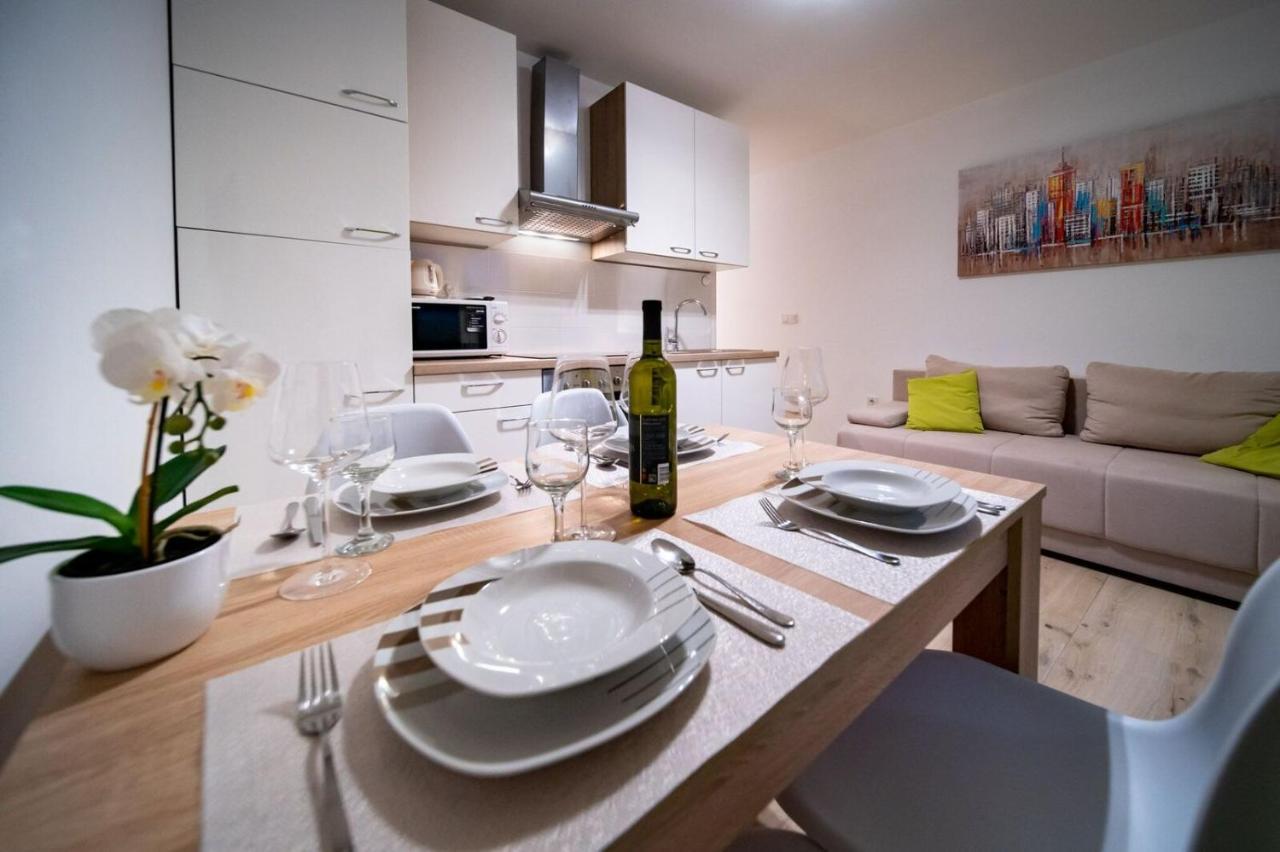 Apartments Arbis Lopar Εξωτερικό φωτογραφία