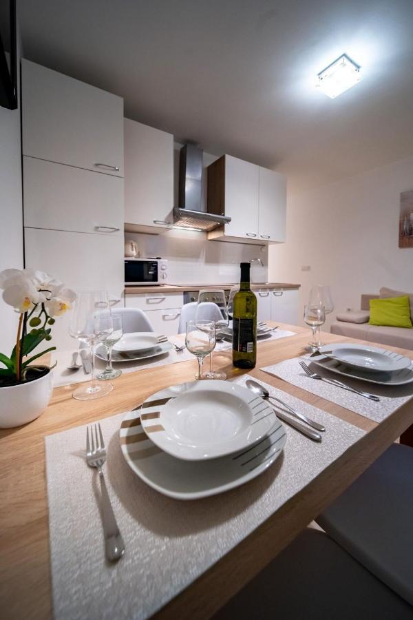 Apartments Arbis Lopar Εξωτερικό φωτογραφία