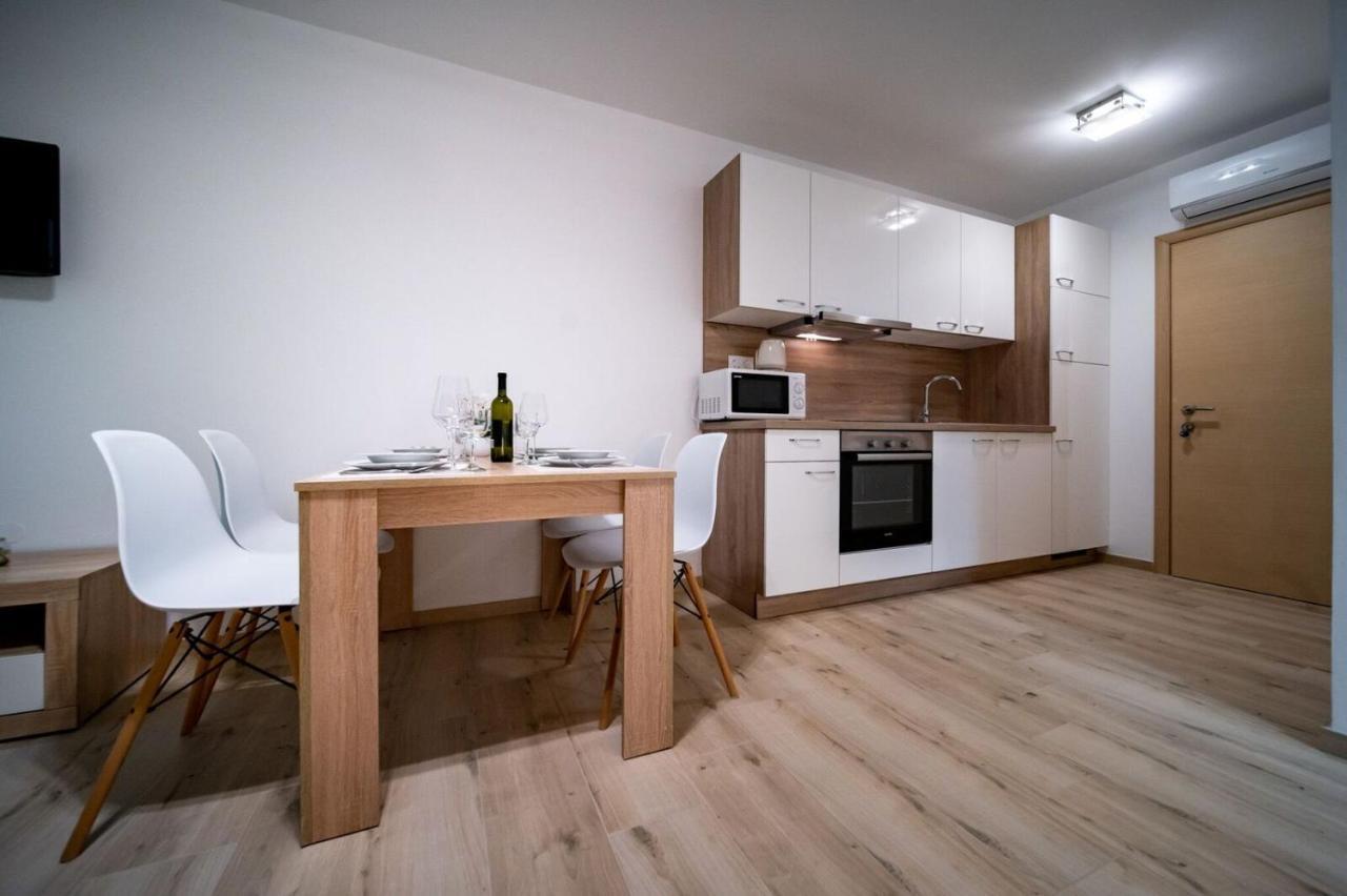 Apartments Arbis Lopar Εξωτερικό φωτογραφία