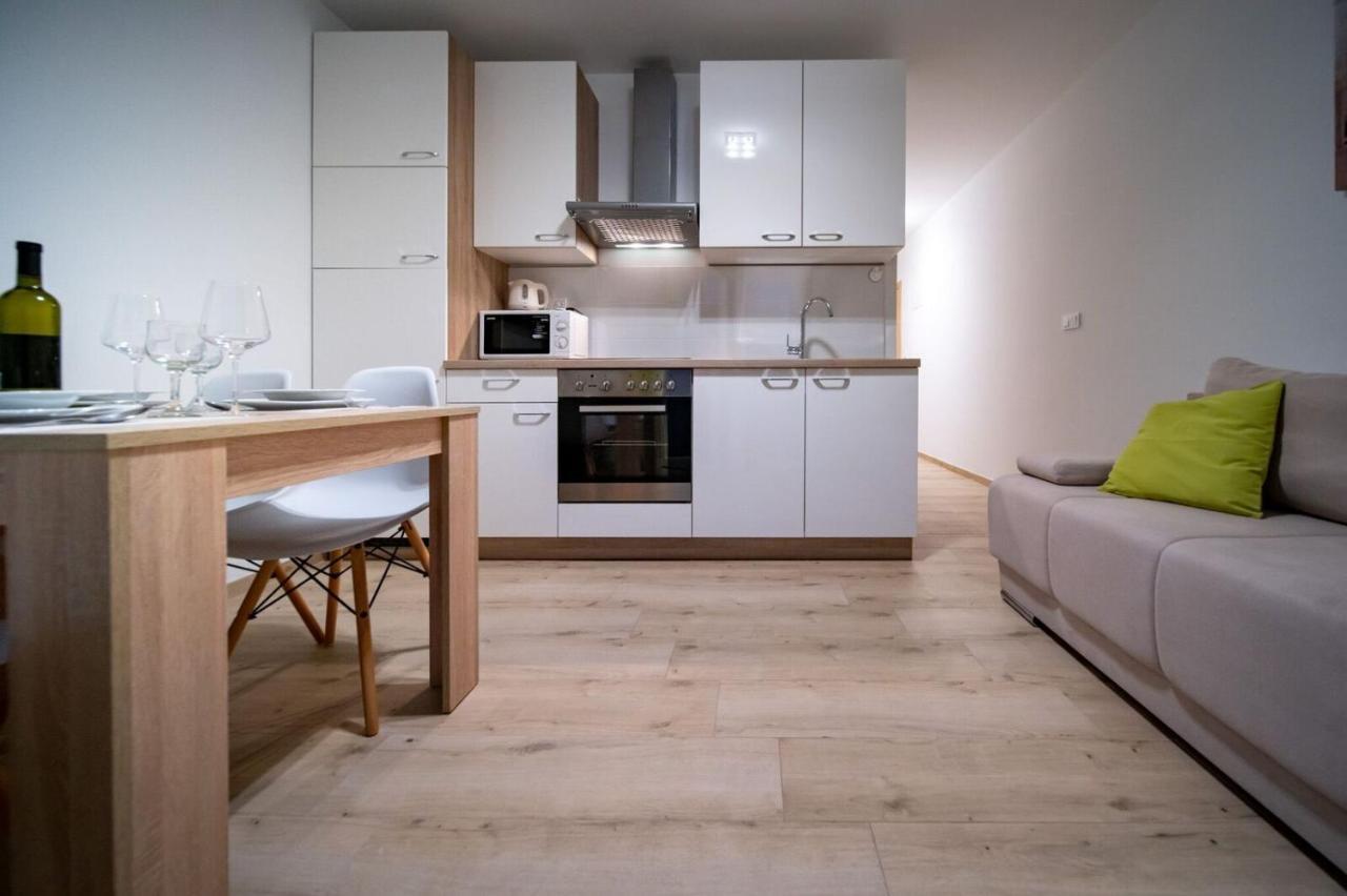 Apartments Arbis Lopar Εξωτερικό φωτογραφία