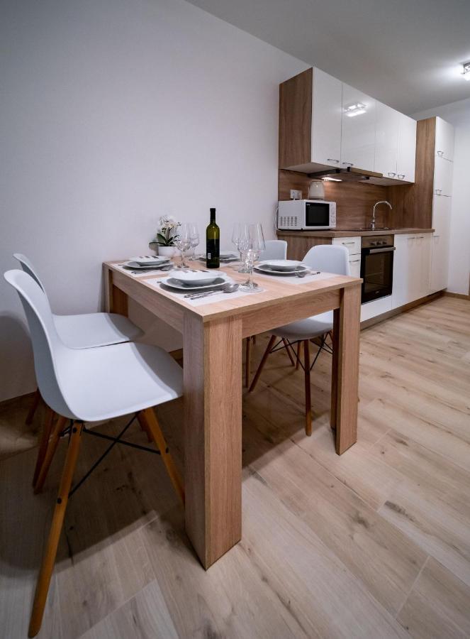 Apartments Arbis Lopar Εξωτερικό φωτογραφία