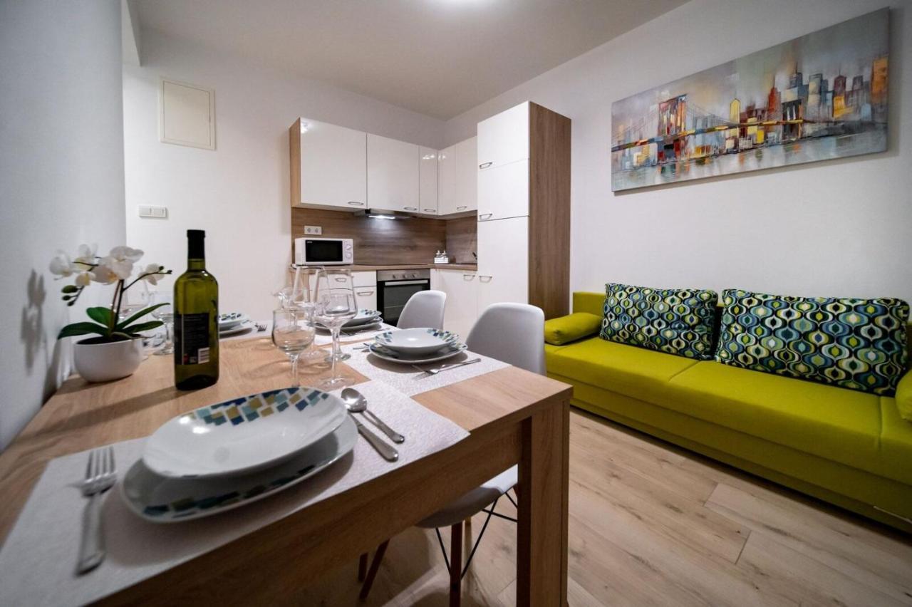 Apartments Arbis Lopar Εξωτερικό φωτογραφία