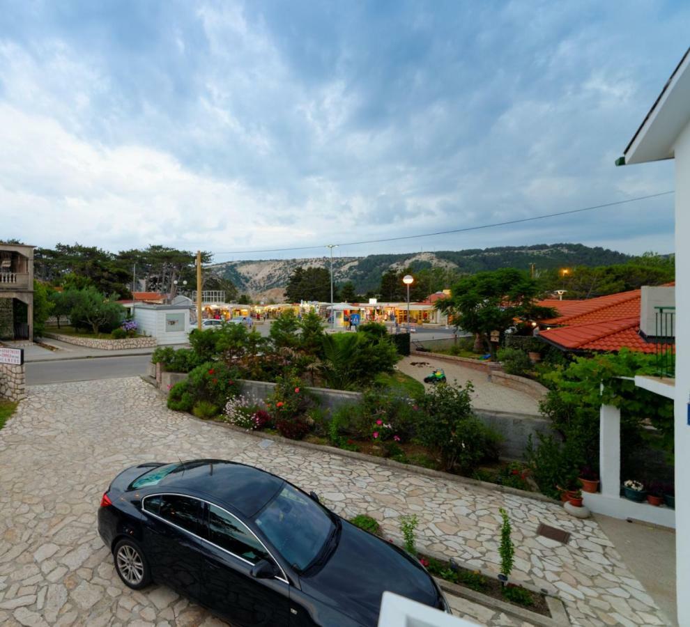 Apartments Arbis Lopar Εξωτερικό φωτογραφία