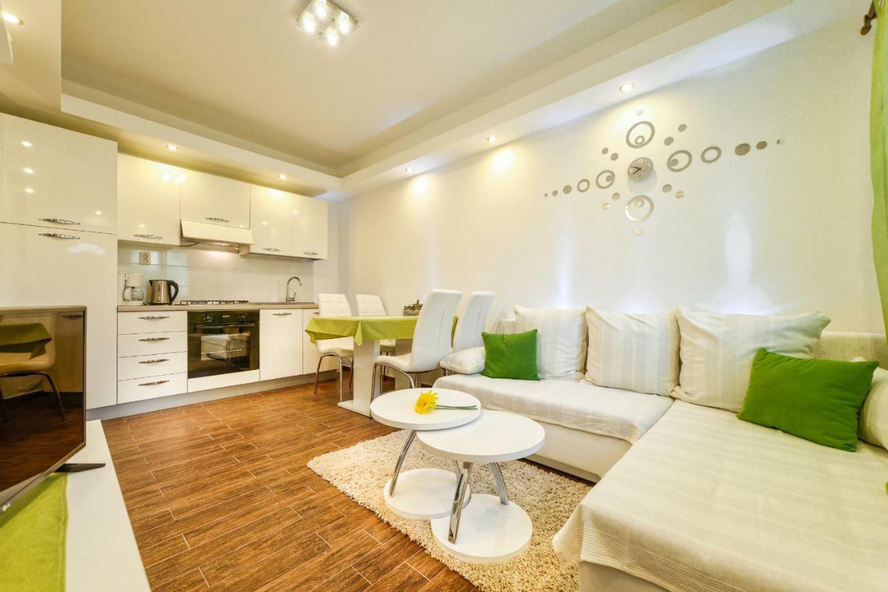 Apartments Arbis Lopar Εξωτερικό φωτογραφία